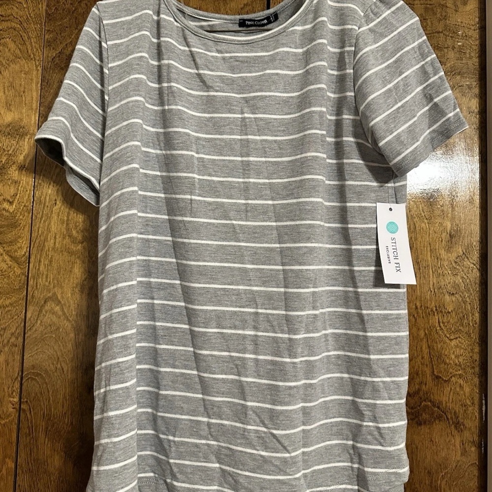 Pink Clover Light Gray Knit Top